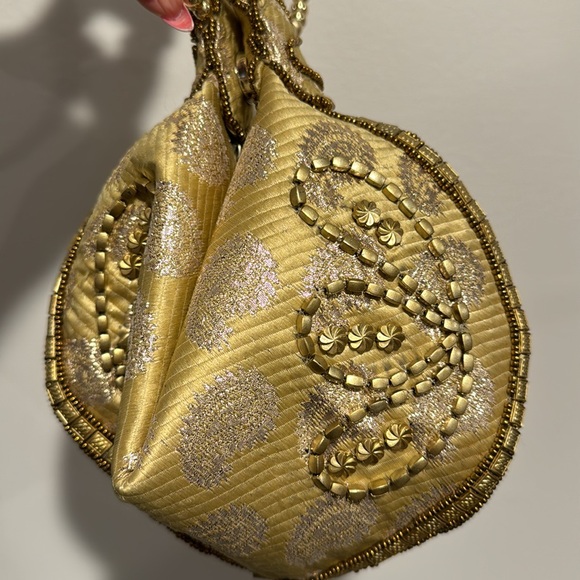 Unique Beaded Bag - Picture 3 of 10